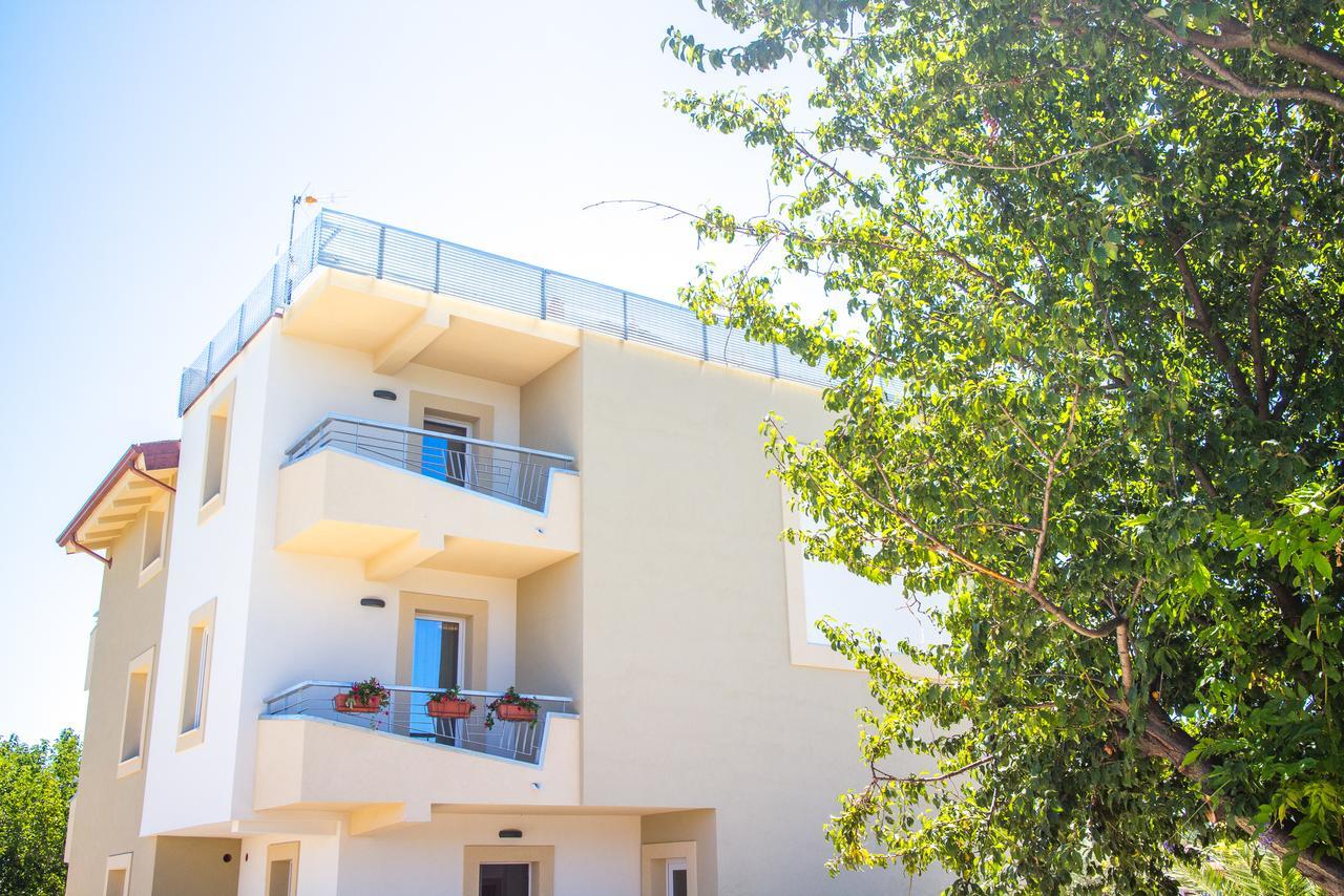 Il Gallo Con Gli Stivali Termoli Exteriér fotografie